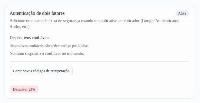 Cartão de 2FA ativo mostrando dispositivos confiáveis e os botões de gerar novos códigos e desativar